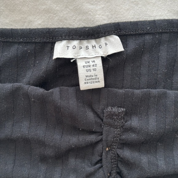 TOPSHOP Black Ribbed Spaghetti Strap Crop Top - Picture 6 of 6